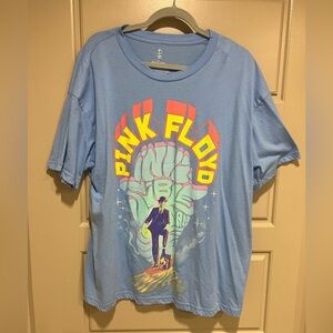Distressed Pink Floyd tshirt